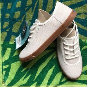 Toms Carmel Birch Heritage Canvas